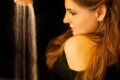 Stefania Bruno, quando la sabbia diventa poesia: l'arte effimera che racconta l'anima